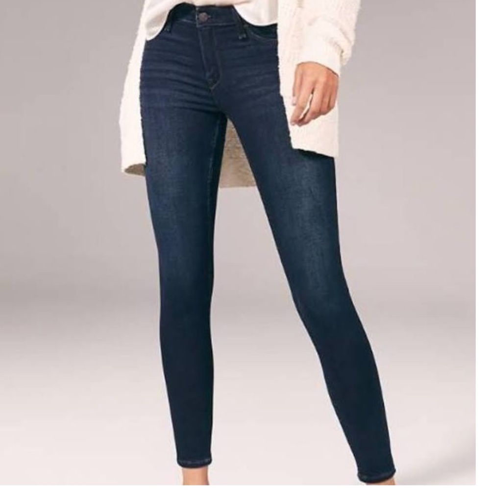 🦋Abercrombie & Fitch Harper Low Rise Jean legging